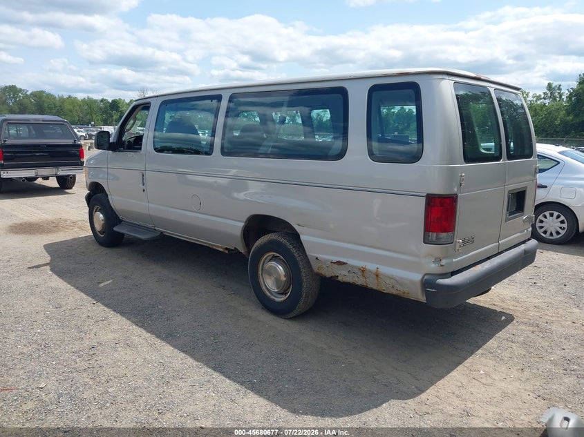 2003 FORD E-350 SUPER DUTY auction photo 3