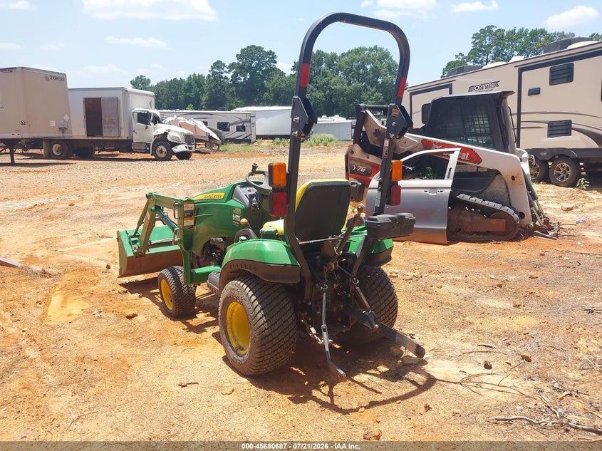 2016 JOHN DEERE RIDING TRACTOR auction photo 3