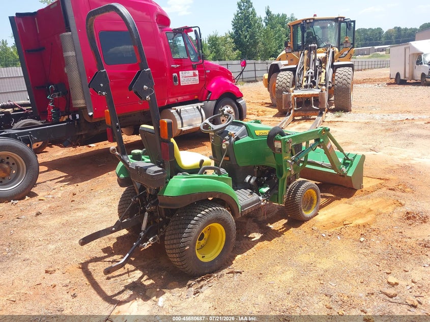 2016 JOHN DEERE RIDING TRACTOR auction photo 4