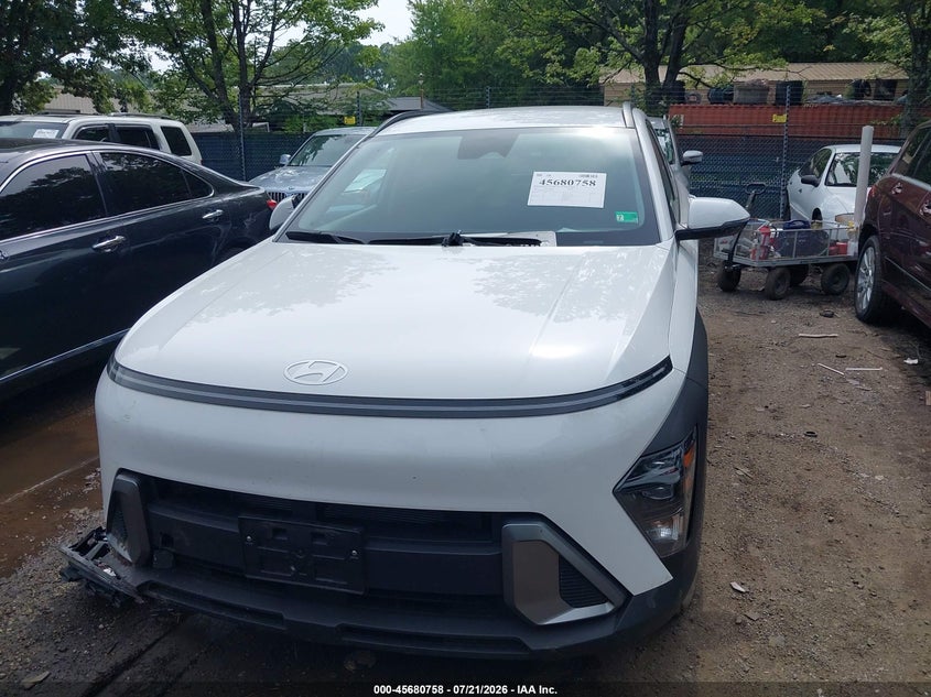 2025 Hyundai Kona Sel VIN: KM8HBCAB4SU324221 Lot: 45680758