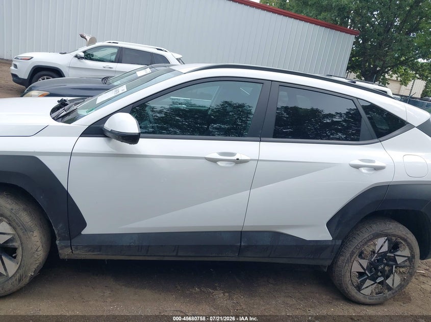 2025 Hyundai Kona Sel VIN: KM8HBCAB4SU324221 Lot: 45680758
