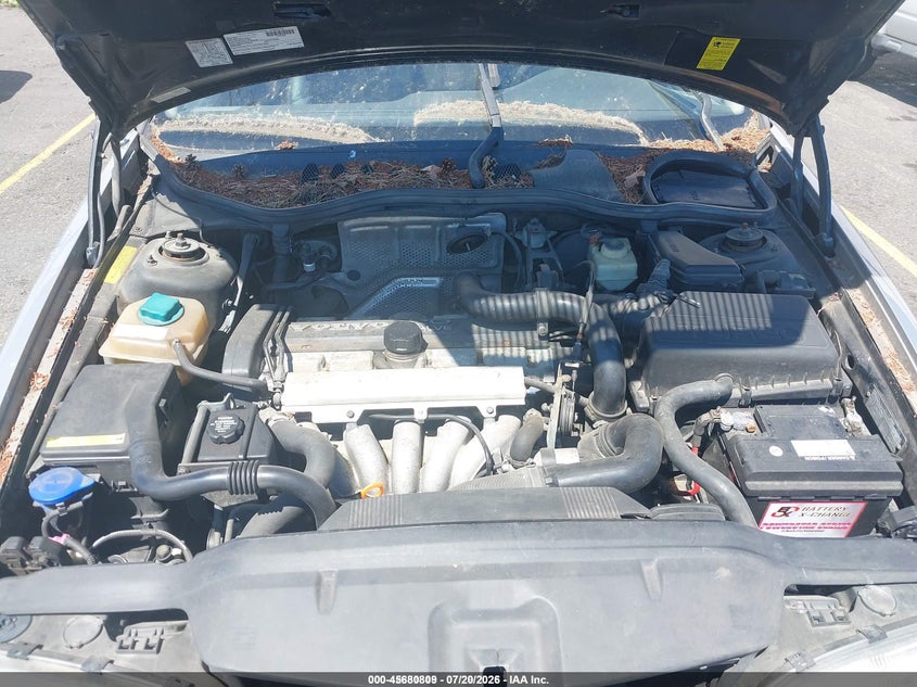 1998 Volvo V70 T5 VIN: YV1LW5341W2377015 Lot: 45680809