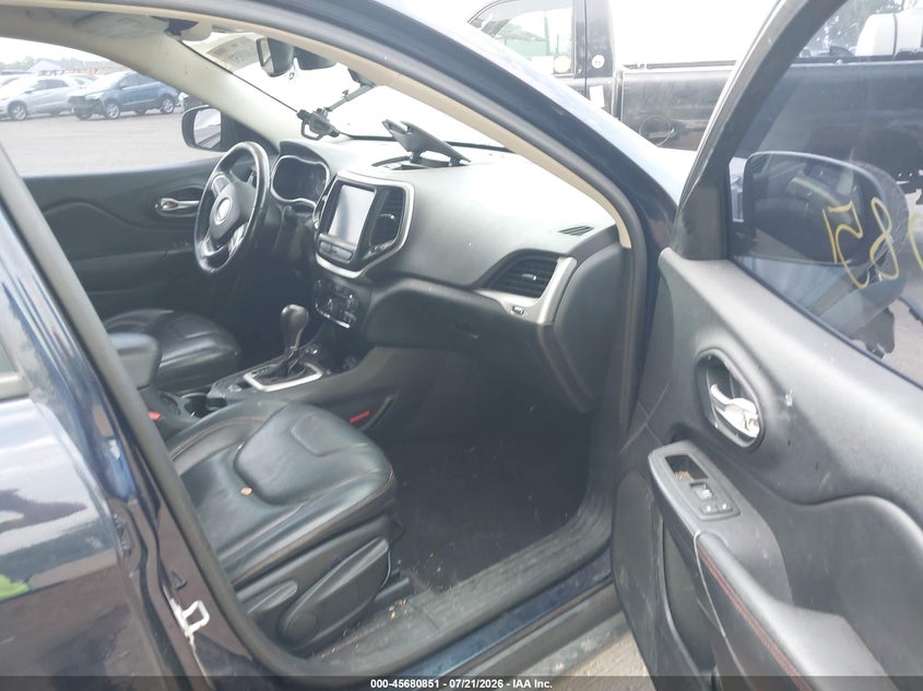 2016 JEEP CHEROKEE auction photo 5
