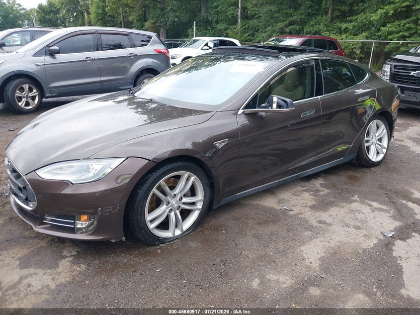 2013 Tesla Model S Performance VIN: 5YJSA1CP8DFP09903 Lot: 45680917