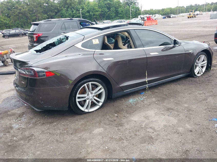 2013 Tesla Model S Performance VIN: 5YJSA1CP8DFP09903 Lot: 45680917