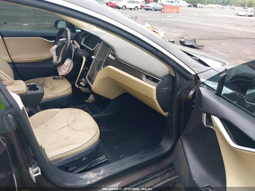 2013 Tesla Model S Performance VIN: 5YJSA1CP8DFP09903 Lot: 45680917