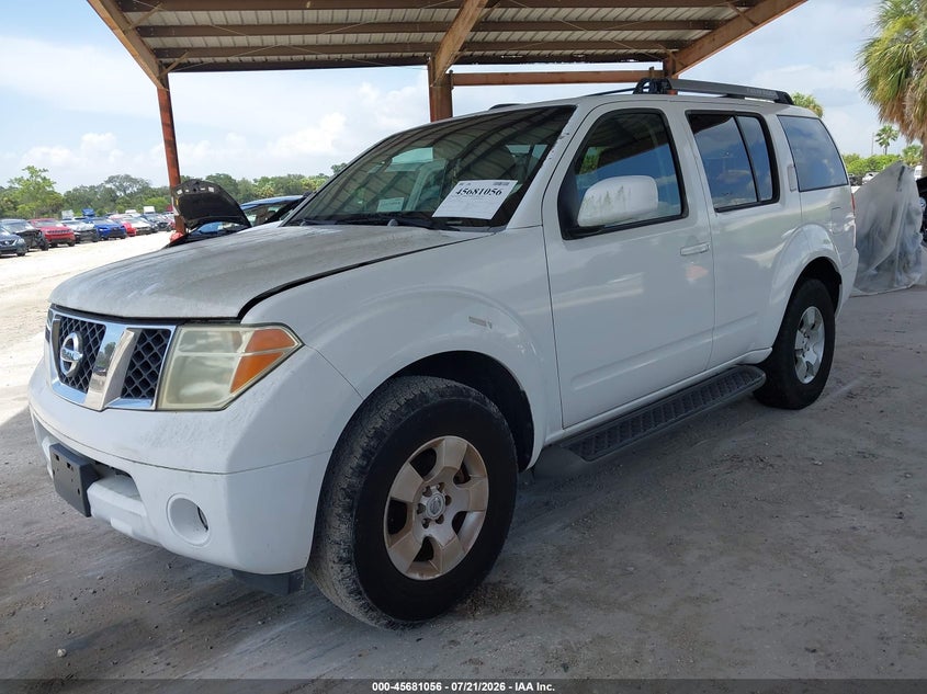 2005 NISSAN PATHFINDER auction photo 2