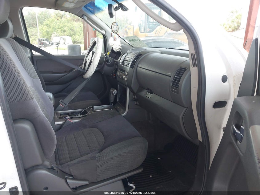 2005 NISSAN PATHFINDER auction photo 5