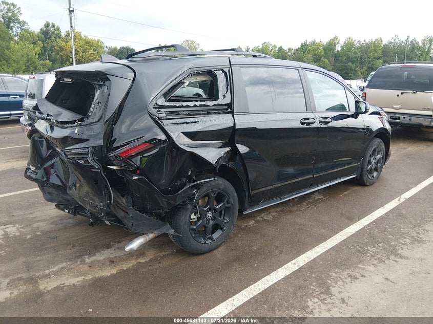 2025 TOYOTA SIENNA auction photo 4