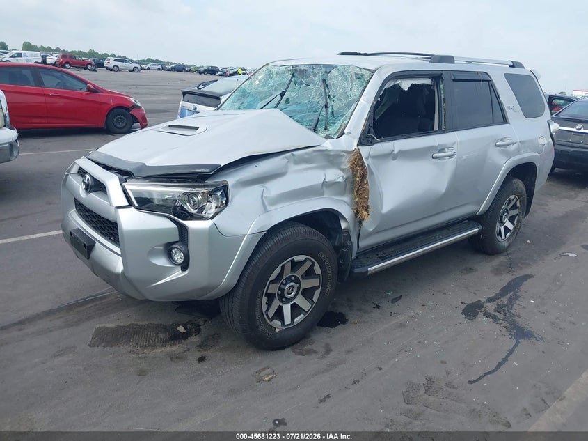 Vin: jtebu5jr1j5597618, lot: 46179832, toyota 4runner trd off road 20182