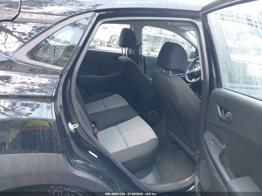 2023 HYUNDAI KONA auction photo 8