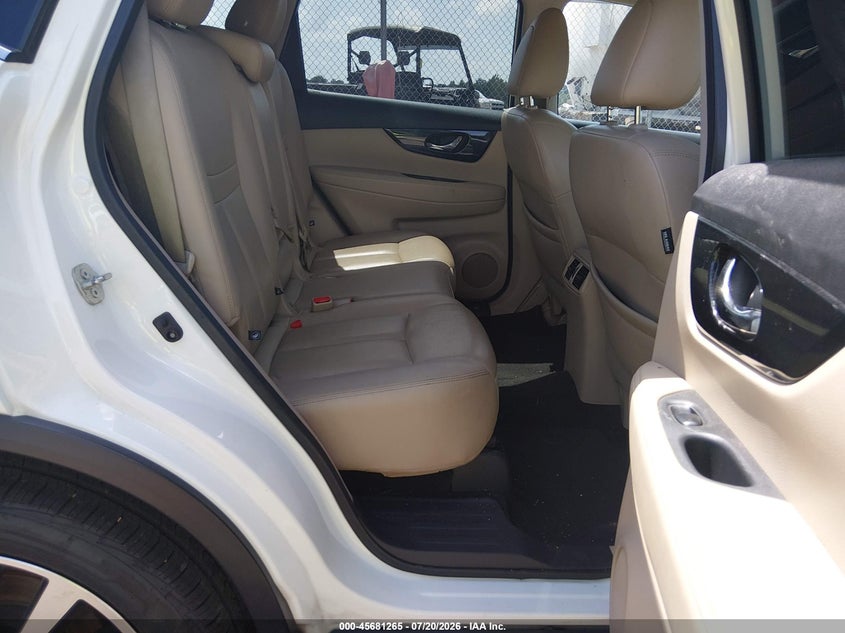 2019 NISSAN ROGUE auction photo 8