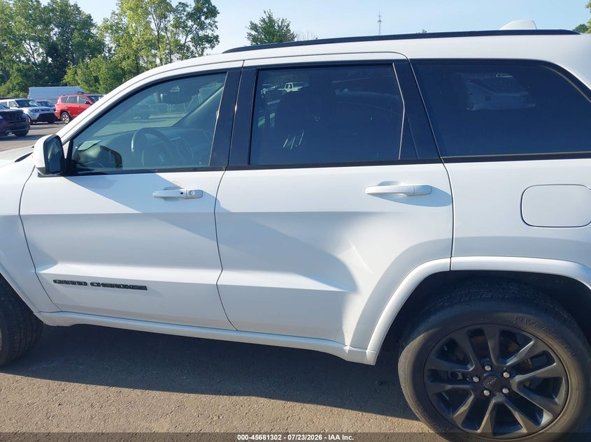 JEEP GRAND CHEROKEE - zdjęcie 15