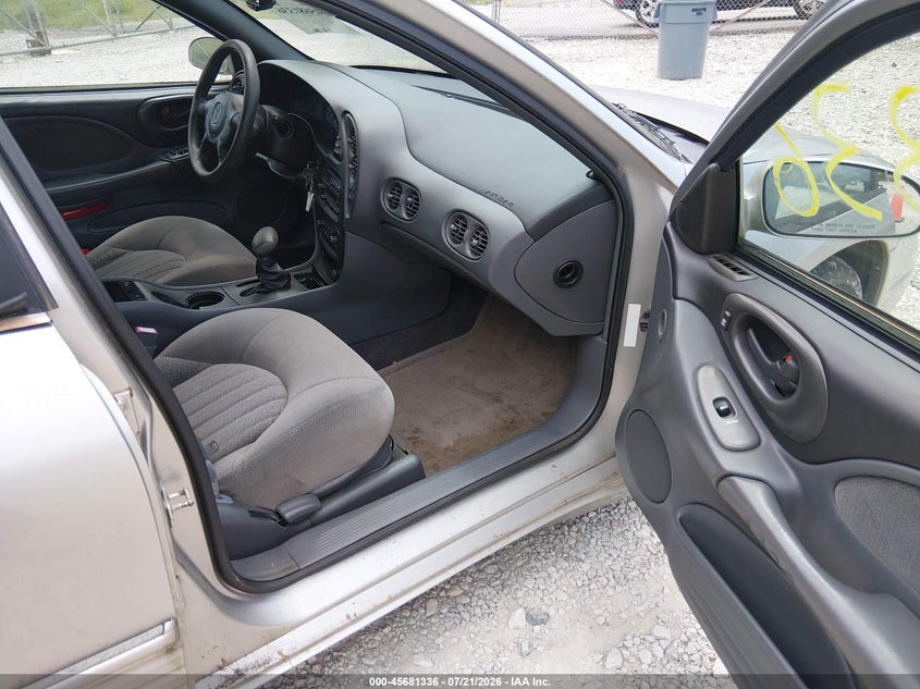 2005 PONTIAC BONNEVILLE auction photo 5