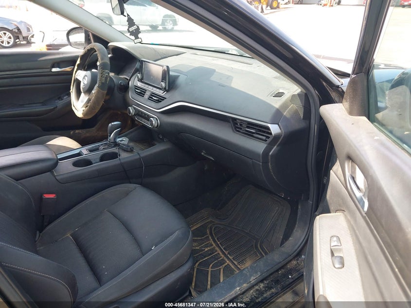 2021 NISSAN ALTIMA auction photo 5