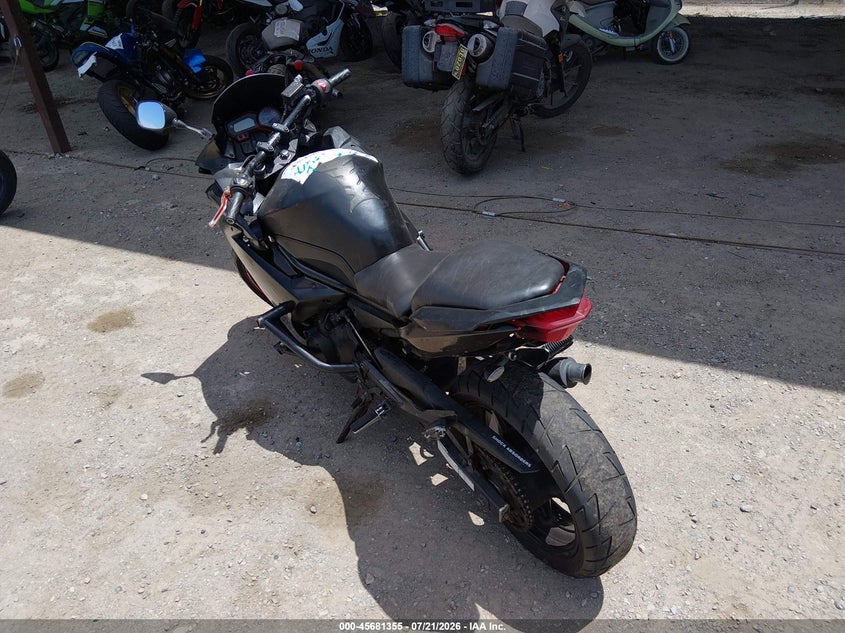 YAMAHA FZ6 2009