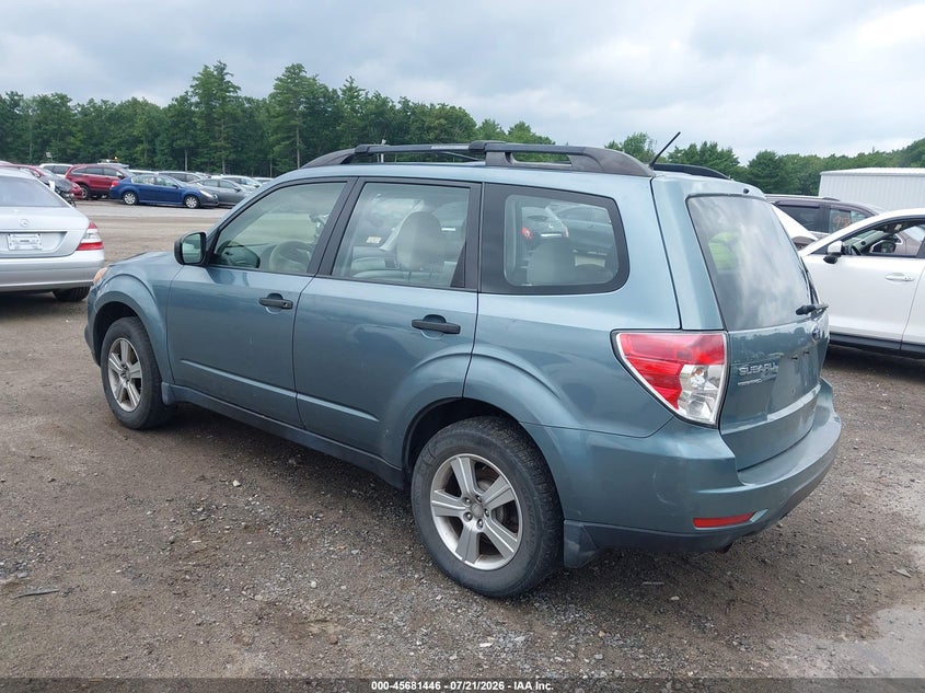 2013 SUBARU FORESTER auction photo 3