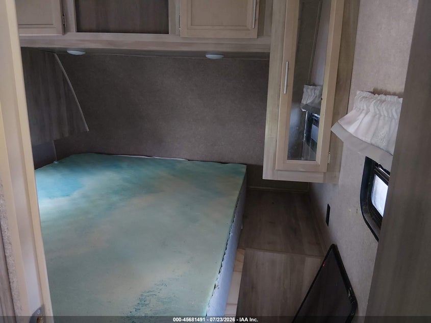 2019 COACHMEN CATALINA LEGACY auction photo 8