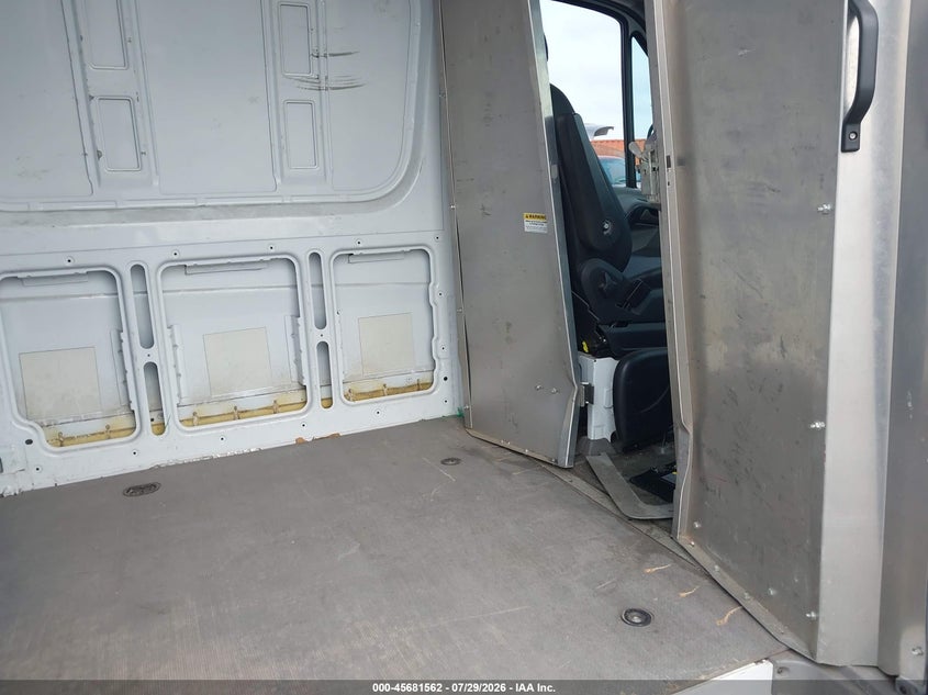 2013 MERCEDES-BENZ SPRINTER 2500 auction photo 8