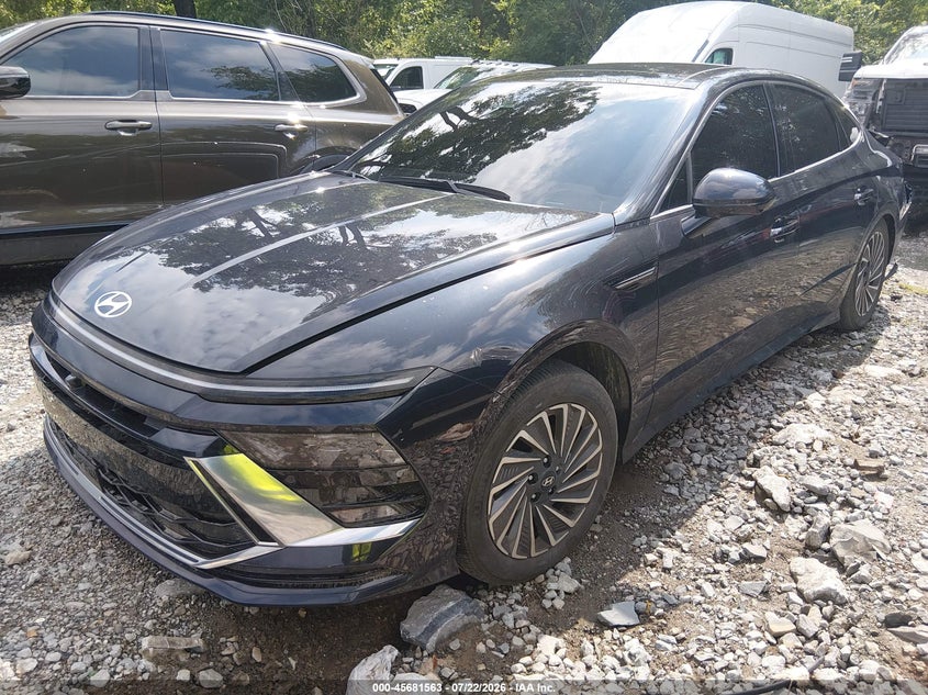2025 HYUNDAI SONATA HYBRID auction photo 2