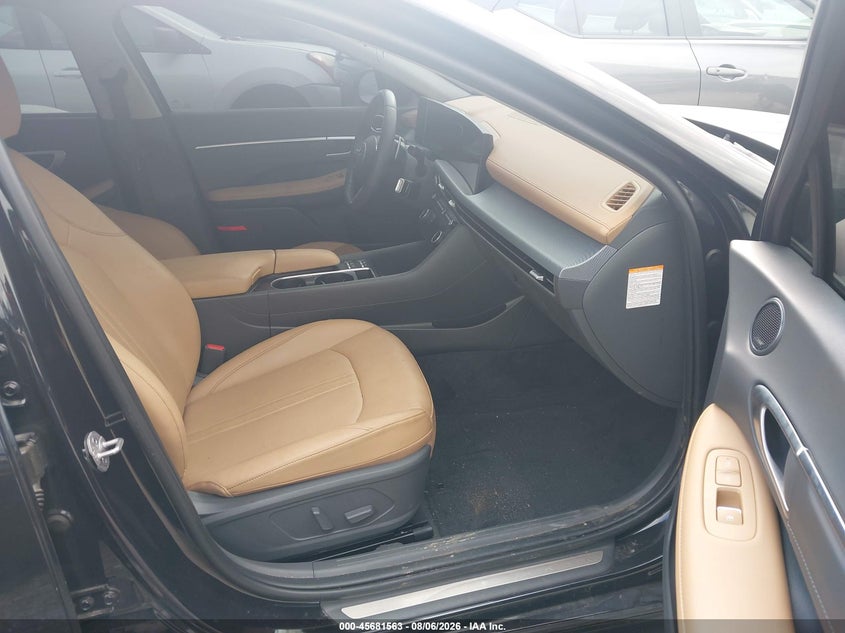 2025 HYUNDAI SONATA HYBRID auction photo 5