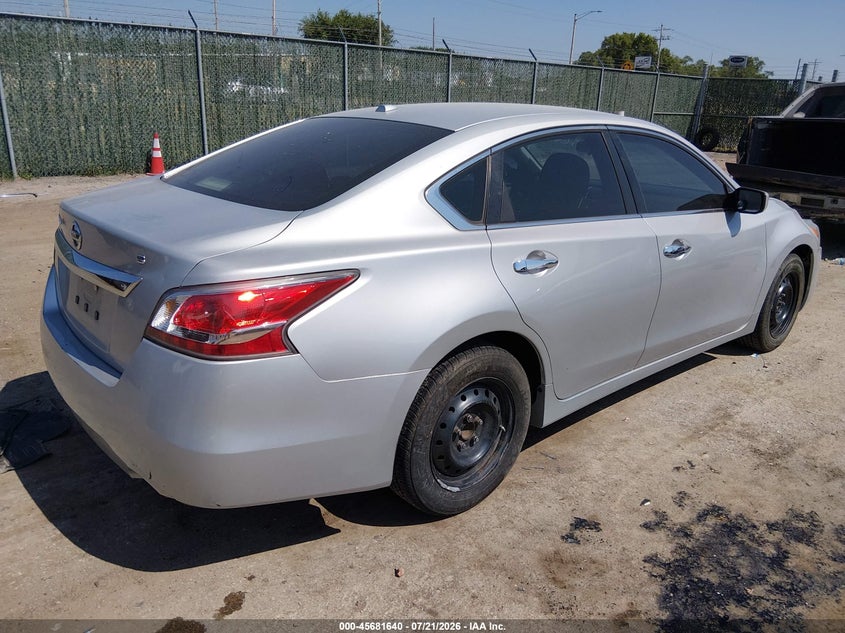 2015 NISSAN ALTIMA auction photo 4