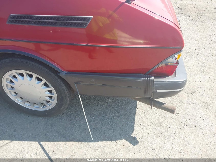 1990 Saab 900 S VIN: YS3AK35DXL5002656 Lot: 45681671