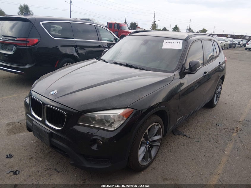 2013 BMW X1 auction photo 2