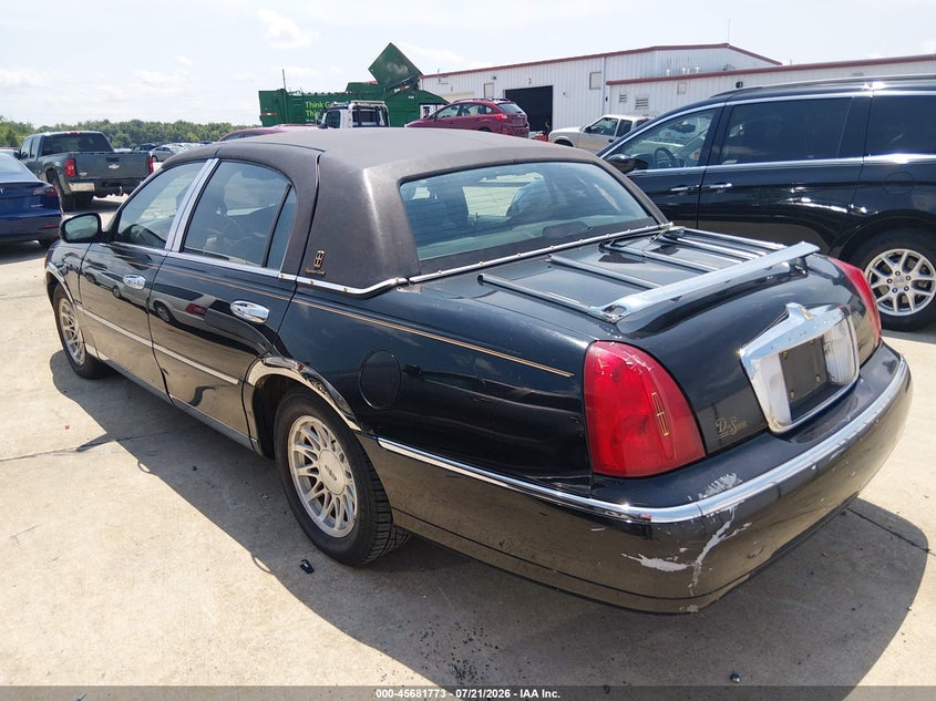 1998 LINCOLN TOWN CAR auction photo 3