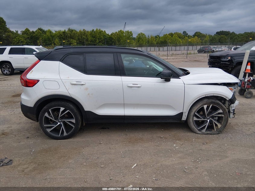 VOLVO XC40 2021 VIN YV4162UM3M2467447