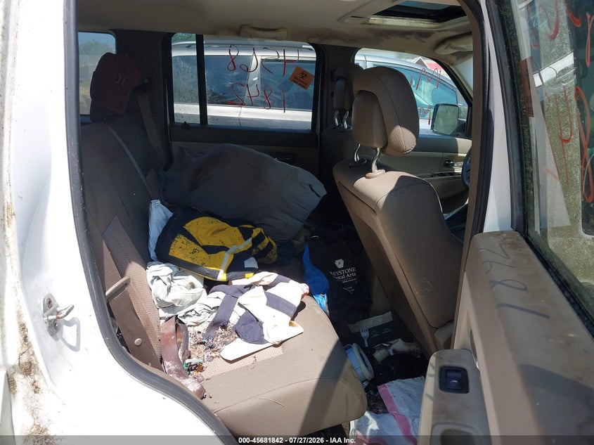 2011 JEEP LIBERTY auction photo 8