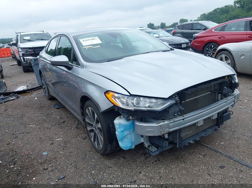 2020 FORD FUSION auction photo 1