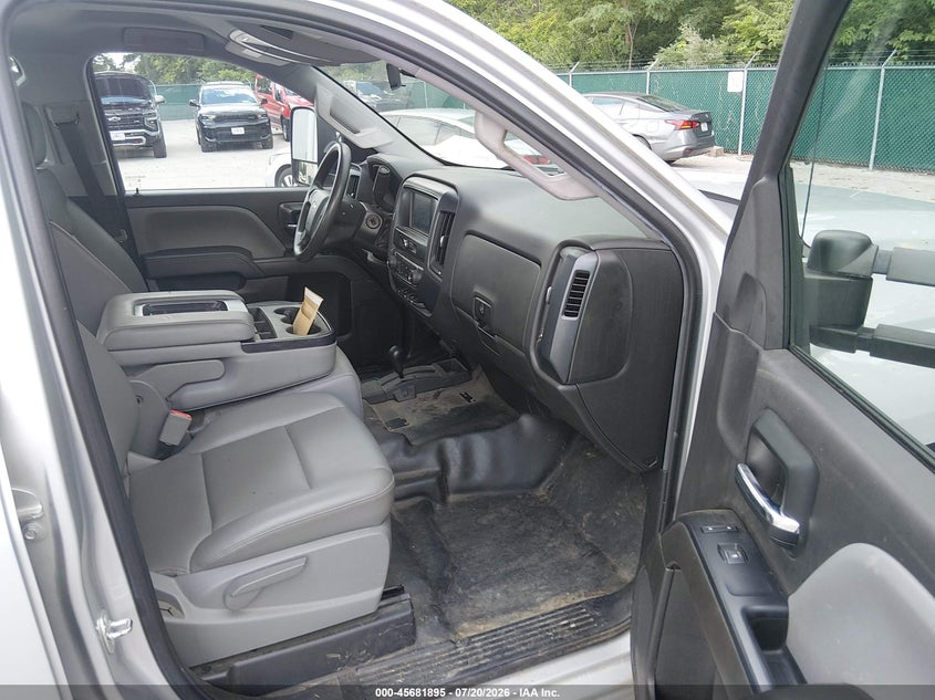 2017 CHEVROLET SILVERADO 2500HD auction photo 5