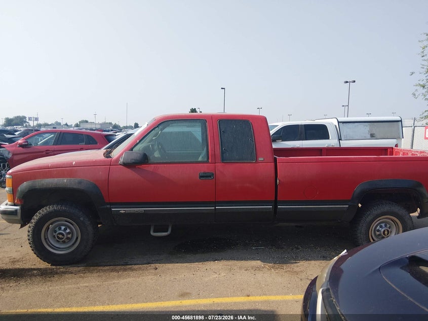1997 CHEVROLET C/K 2500 auction photo 6