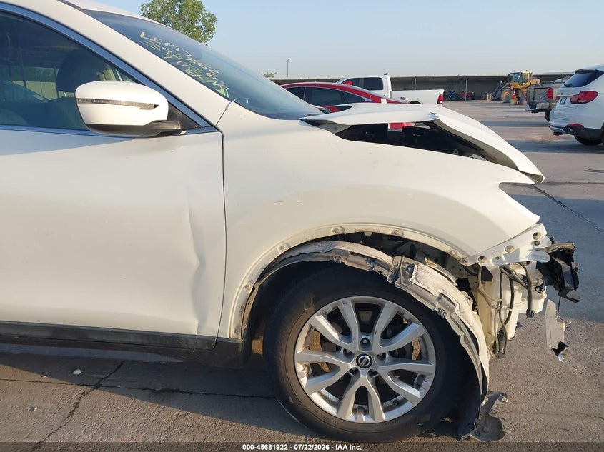 2018 NISSAN ROGUE auction photo 6