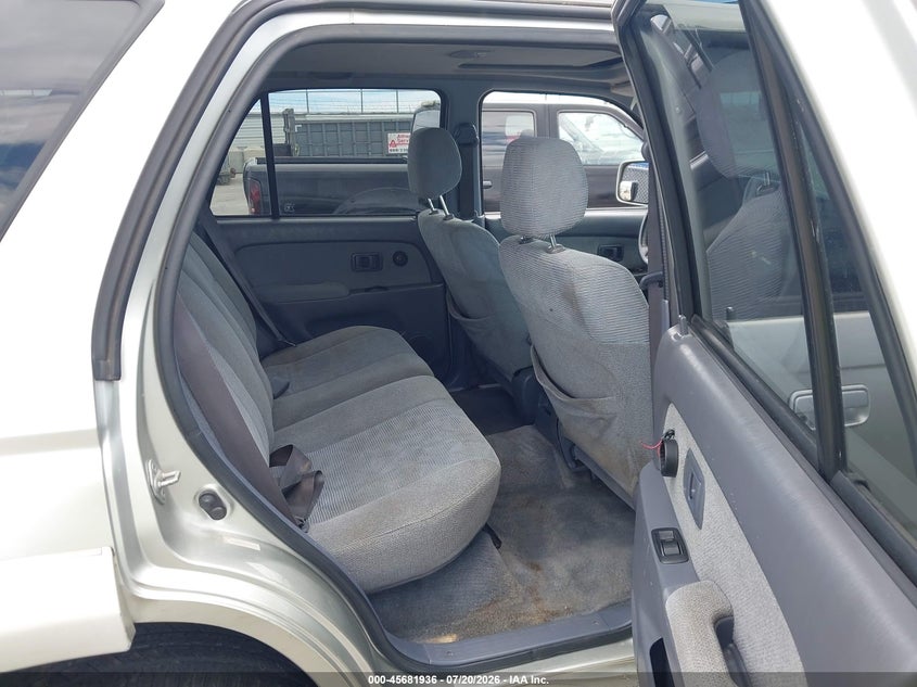 2000 Toyota 4Runner Sr5 V6 VIN: JT3GN86R1Y0165947 Lot: 45681936