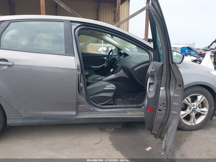 2012 FORD FOCUS auction photo 5