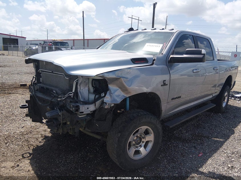 Vin: 3c6ur5dl8mg580339, lot: 46180562, ram 2500 big horn  4x4 6'4 box 20212