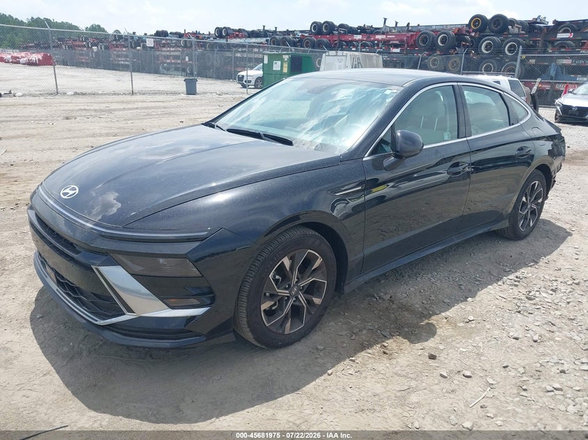 2025 HYUNDAI SONATA auction photo 2
