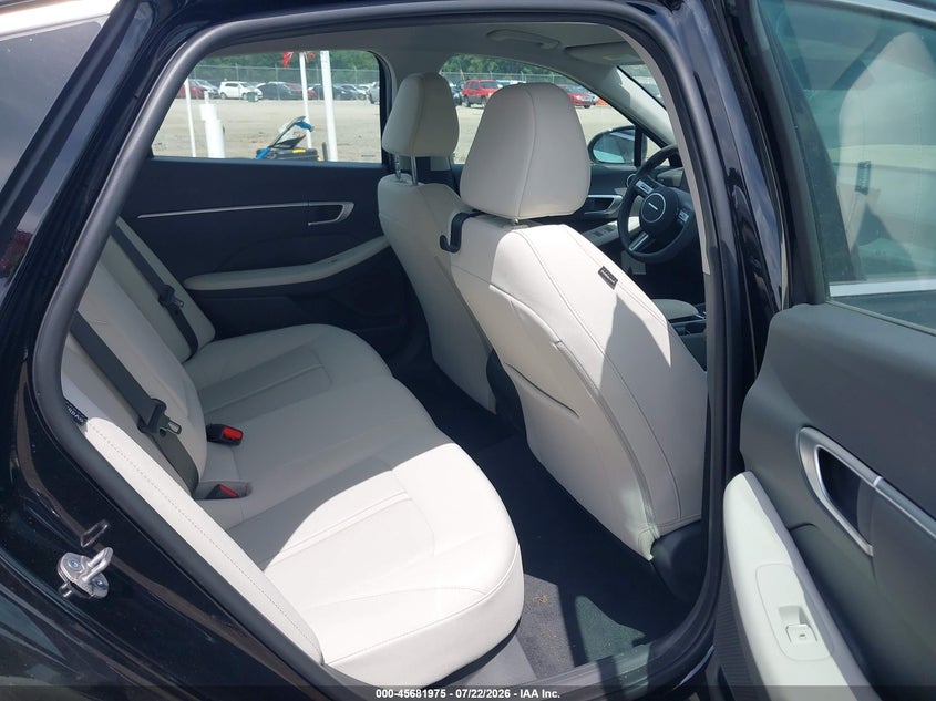 2025 HYUNDAI SONATA auction photo 8
