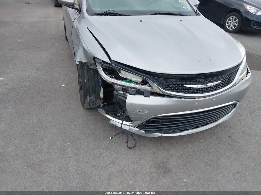 2015 Chrysler 200 Limited VIN: 1C3CCCAB1FN702320 Lot: 45682010