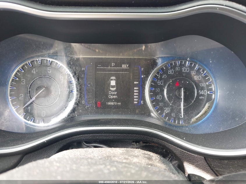 2015 Chrysler 200 Limited VIN: 1C3CCCAB1FN702320 Lot: 45682010