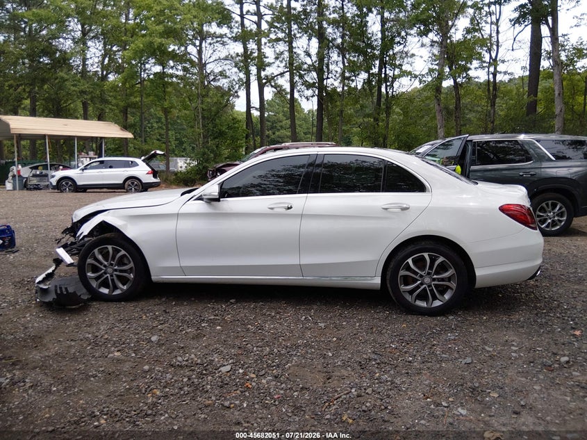 2015 Mercedes-Benz C 300 4Matic VIN: 55SWF4KBXFU081581 Lot: 45682051