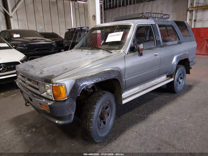1988 TOYOTA 4RUNNER auction photo 2