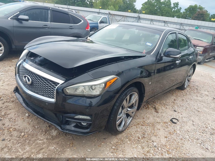 2015 INFINITI Q70 auction photo 2