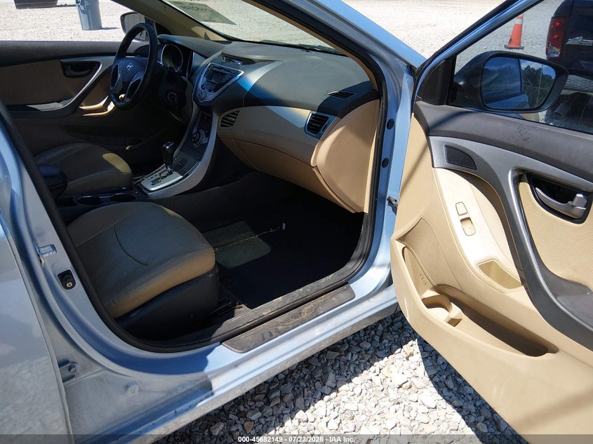 2012 HYUNDAI ELANTRA auction photo 5
