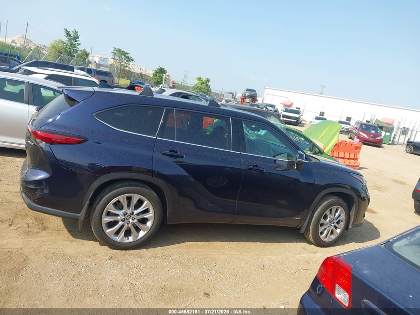 TOYOTA HIGHLANDER - zdjęcie 13