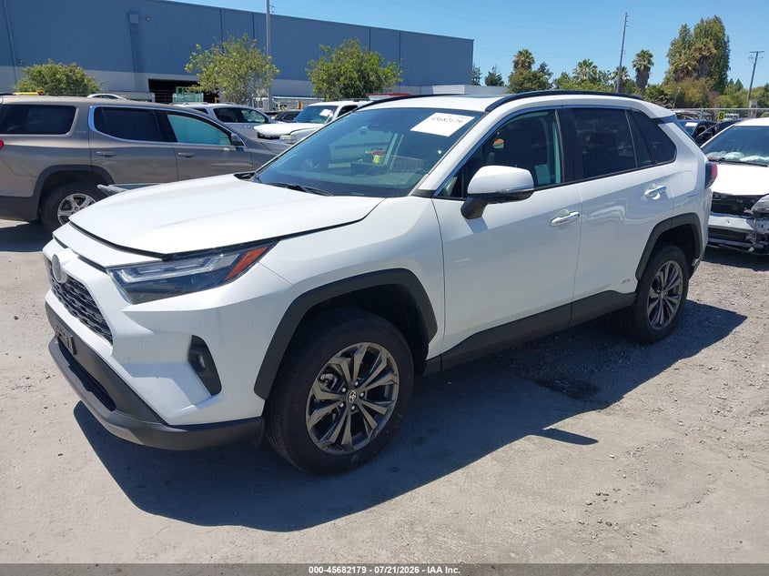 2024 Toyota RAV 4, Удар сзади, IAAI, VIN 2T3D6RFV0RW073501 — фото 2