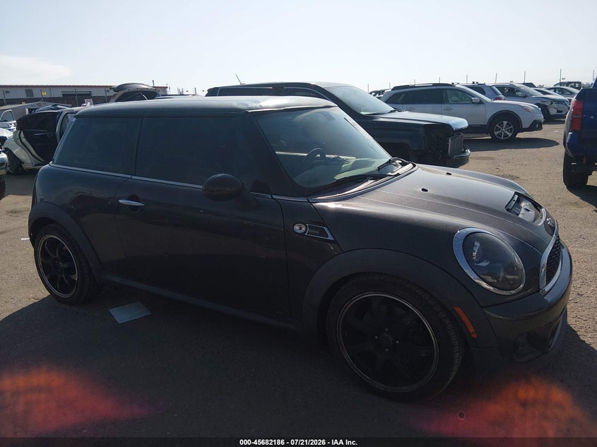 2013 Mini Hardtop Cooper S VIN: WMWSV3C52DT476674 Lot: 45682186