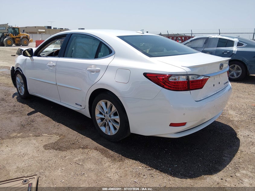 Vin: jthbw1ggxd2006932, lot: 46180810, lexus es 300h 20133